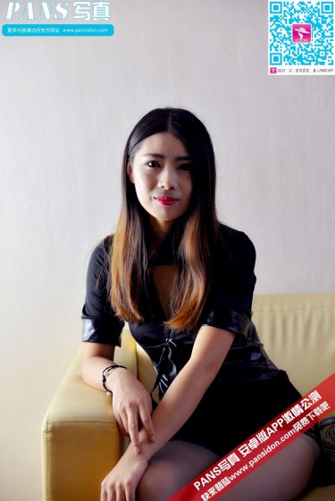 脫了美女內(nèi)衣床上視頻