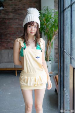 動漫女生露內褲