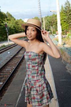 女副縣長和司機(jī)